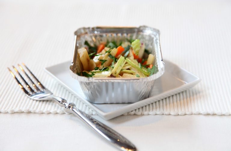 Dlaczego restauracje premium wybierają opakowania aluminiowe?